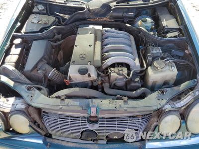 Zdjęcie 11 z 12 samochodu: 1999 MERCEDES BENZ E 300TD VIN:WDBJF25HXXA933808 - miniatura