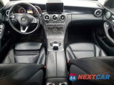 Zdjęcie 8 z 12 samochodu: 2015 MERCEDES-BENZ C 300 4MATIC VIN:55SWF4KB6FU021331 - miniatura