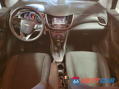 Zdjęcie 8 z 14 samochodu: 2017 CHEVROLET TRAX LS VIN:3GNCJKSB7HL238535 - miniatura