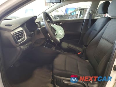 Zdjęcie 7 z 13 samochodu: 2019 KIA RIO S VIN:3KPA24AB0KE158645 - miniatura