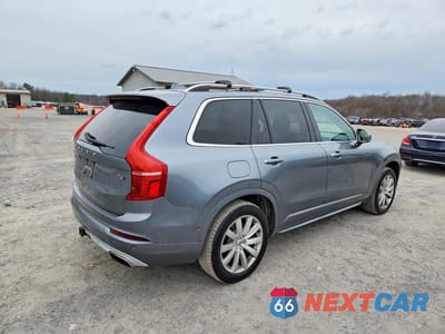 Trzecie zdjęcie samochodu z tyłu: 2017 VOLVO XC90 T6 VIN:YV4A22PK2H1147425 - miniatura
