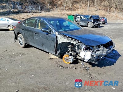 Czwarte zdjęcie samochodu z boku: 2025 LEXUS ES 350 BASE VIN:58ADZ1B18SU201390 - miniatura