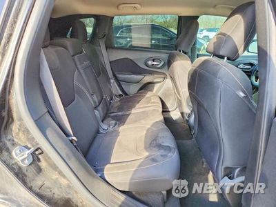 Zdjęcie 10 z 11 samochodu: 2015 JEEP CHEROKEE LATITUDE VIN:1C4PJLCB3FW699978 - miniatura