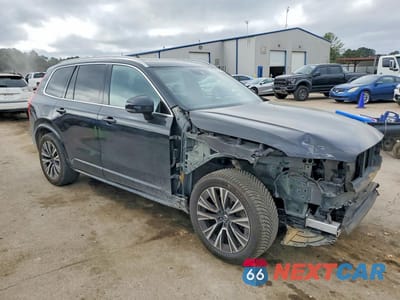 Czwarte zdjęcie samochodu z boku: 2020 VOLVO XC90 T6 MOMENTUM VIN:YV4A22PK4L1532607 - miniatura