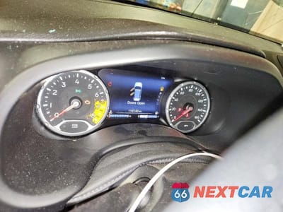 Zdjęcie 9 z 12 samochodu: 2016 JEEP RENEGADE LIMITED VIN:ZACCJBDT9GPC72299 - miniatura