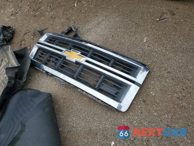 Zdjęcie 12 z 13 samochodu: 2015 CHEVROLET SILVERADO K1500 LT VIN:3GCUKREC9FG402817 - miniatura