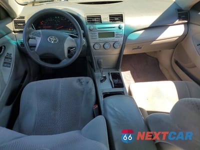 Zdjęcie 8 z 11 samochodu: 2011 TOYOTA CAMRY LE VIN:4T1BF3EK6BU184600 - miniatura