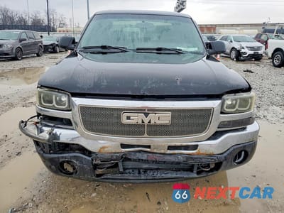 Piąte zdjęcie samochodu w środku: 2005 GMC NEW SIERRA C1500 VIN:2GTEC13T551397614 - miniatura