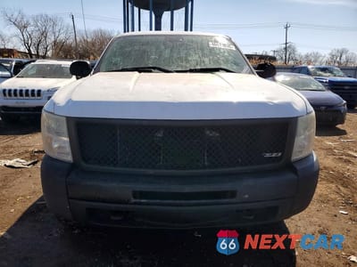Piąte zdjęcie samochodu w środku: 2011 CHEVROLET SILVERADO K1500 VIN:1GCNKPEA8BZ283708 - miniatura