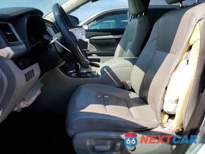 Zdjęcie 7 z 14 samochodu: 2019 TOYOTA HIGHLANDER HYBRID XLE VIN:5TDJGRFH1KS054036 - miniatura