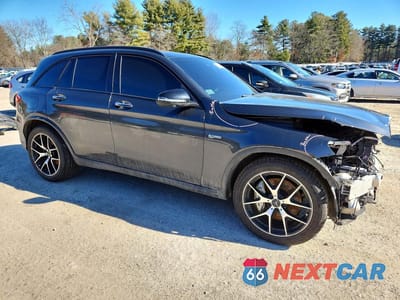 Czwarte zdjęcie samochodu z boku: 2021 MERCEDES-BENZ GLC 43 4MATIC AMG VIN:W1N0G6EB9MF891703 - miniatura