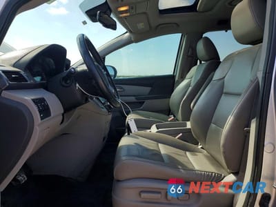 Zdjęcie 7 z 13 samochodu: 2015 HONDA ODYSSEY EXL VIN:5FNRL5H67FB091749 - miniatura