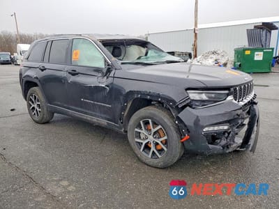 Czwarte zdjęcie samochodu z boku: 2024 JEEP GRAND CHEROKEE LIMITED VIN:1C4RJGBG4R8515864 - miniatura