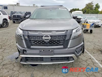 Piąte zdjęcie samochodu w środku: 2024 NISSAN PATHFINDER ROCK CREEK VIN:5N1DR3BD7RC202236 - miniatura