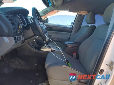 Zdjęcie 7 z 11 samochodu: 2013 TOYOTA TACOMA V6 VIN:3TMMU4FN4DM059667 - miniatura