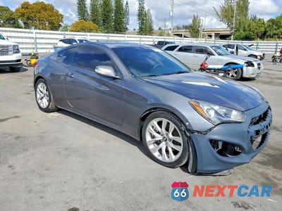 Czwarte zdjęcie samochodu z boku: 2015 HYUNDAI GENESIS COUPE 3.8 VIN:KMHHT6KJ0FU128397 - miniatura