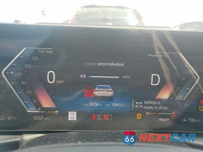 Zdjęcie 9 z 12 samochodu: 2023 BMW I4 EDRIVE 35 VIN:WBY43AW06PFP36470 - miniatura