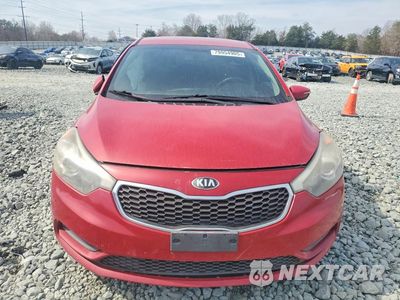 Piąte zdjęcie samochodu w środku: 2016 KIA FORTE LX VIN:KNAFX4A61G5598366 - miniatura