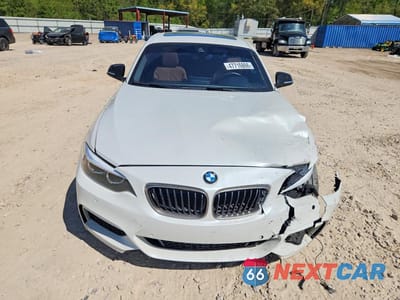 Piąte zdjęcie samochodu w środku: 2020 BMW M240I VIN:WBA2J5C06L7E78501 - miniatura