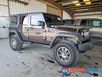 Czwarte zdjęcie samochodu z boku: 2013 JEEP WRANGLER UNLIMITED SPORT VIN:1C4BJWDG7DL681956 - miniatura