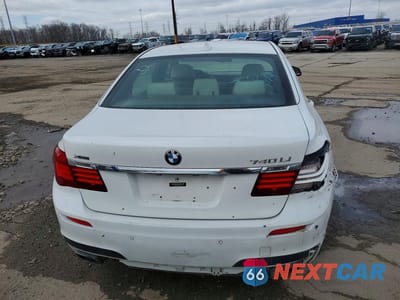 Zdjęcie 6 z 11 samochodu: 2013 BMW 740 LXI VIN:WBAYF4C50DD281602 - miniatura