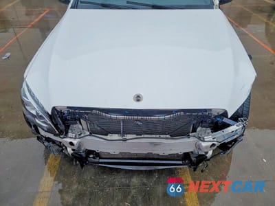 Zdjęcie 11 z 12 samochodu: 2018 MERCEDES-BENZ C 300 4MATIC VIN:55SWF4KB0JU257286 - miniatura