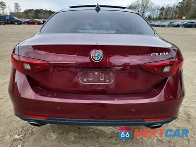 Zdjęcie 6 z 11 samochodu: 2017 ALFA ROMEO GIULIA VIN:ZARFAEBN5H7558383 - miniatura