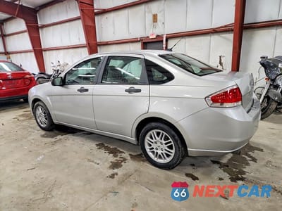 Drugie zdjęcie samochodu z przodu: 2010 FORD FOCUS SE VIN:1FAHP3FN4AW247187 - miniatura