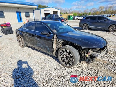 Czwarte zdjęcie samochodu z boku: 2013 AUDI A7 PREMIUM PLUS VIN:WAUYGAFC2DN054573 - miniatura