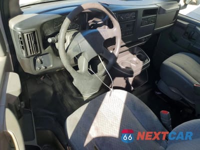 Zdjęcie 8 z 14 samochodu: 2007 CHEVROLET EXPRESS G3500 VIN:1GBJG31U371112559 - miniatura