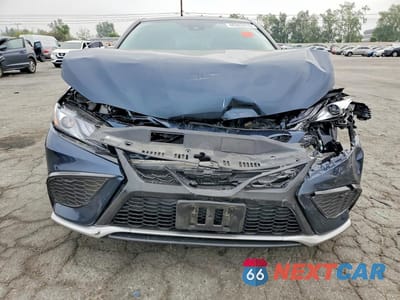 Piąte zdjęcie samochodu w środku: 2021 TOYOTA CAMRY XSE VIN:4T1K61AK1MU587414 - miniatura