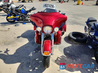 Drugie zdjęcie samochodu z przodu: 2013 HARLEY-DAVIDSON FLHTCUTG TRI GLIDE ULTRA CLASSIC VIN:1HD1MAM11DB853937 - miniatura
