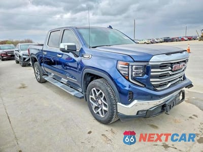 Czwarte zdjęcie samochodu z boku: 2023 GMC SIERRA K1500 SLT VIN:3GTUUDED4PG189962 - miniatura
