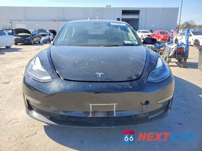 Piąte zdjęcie samochodu w środku: 2023 TESLA MODEL 3 VIN:5YJ3E1EA3PF429702 - miniatura