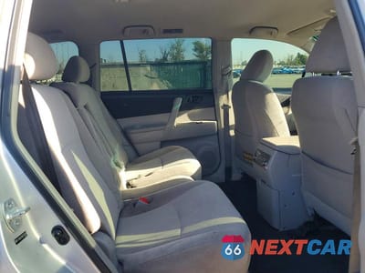 Zdjęcie 11 z 13 samochodu: 2013 TOYOTA HIGHLANDER BASE VIN:5TDBK3EH0DS219336 - miniatura