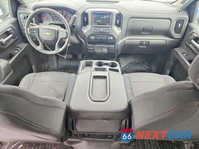 Zdjęcie 8 z 12 samochodu: 2019 CHEVROLET SILVERADO K1500 VIN:1GCPYAEHXKZ268905 - miniatura