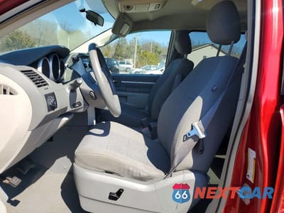 Zdjęcie 7 z 12 samochodu: 2008 DODGE GRAND CARAVAN SXT VIN:2D8HN54P38R697787 - miniatura