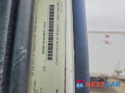 Zdjęcie 10 z 10 samochodu: 2017 VOLVO VNL SEMI TRUCK VIN:4V4NC9EH4HN971635 - miniatura