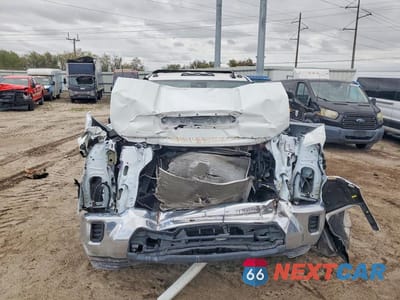 Piąte zdjęcie samochodu w środku: 2025 CHEVROLET SILVERADO HD FLATBED TRUCK VIN:1GB4KSE7XSF365884 - miniatura