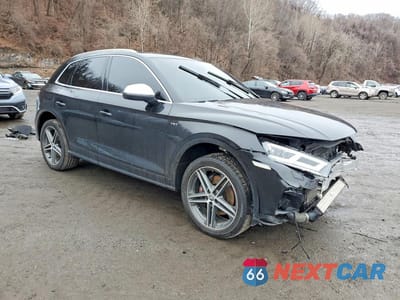 Czwarte zdjęcie samochodu z boku: 2018 AUDI SQ5 PRESTIGE VIN:WA1C4AFY3J2041503 - miniatura