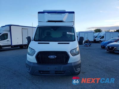 Piąte zdjęcie samochodu w środku: 2020 FORD TRANSIT DELIVERY TRUCK VIN:1FDBW5Z88LKB24941 - miniatura