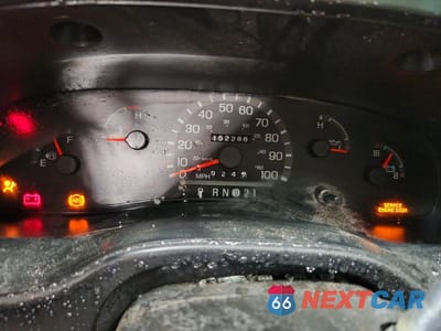 Zdjęcie 9 z 14 samochodu: 2000 FORD ECONOLINE E150 WAGON VIN:1FMRE11W4YHA39734 - miniatura