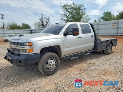 2019 CHEVROLET SILVERADO HD FLATBED TRUCK 1GB4KVCY3KF152210 - główne zdjęcie licytacji z USA - miniatura