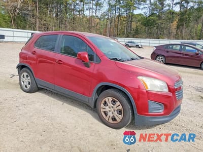 Czwarte zdjęcie samochodu z boku: 2015 CHEVROLET TRAX LS VIN:KL7CJKSB4FB218912 - miniatura