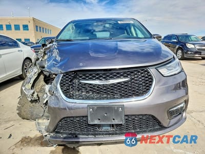 Piąte zdjęcie samochodu w środku: 2023 CHRYSLER PACIFICA HYBRID TOURING L VIN:2C4RC1L77PR611690 - miniatura
