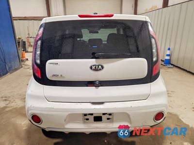 Zdjęcie 6 z 12 samochodu: 2017 KIA SOUL + VIN:KNDJP3A55H7475772 - miniatura