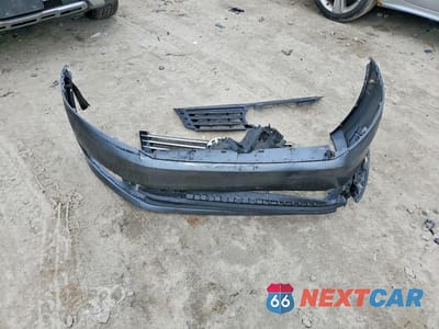 Zdjęcie 12 z 13 samochodu: 2015 VOLKSWAGEN PASSAT SE VIN:1VWBV7A32FC093961 - miniatura