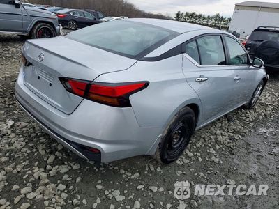Trzecie zdjęcie samochodu z tyłu: 2022 NISSAN ALTIMA 2.5 S VIN:1N4BL4BV0NN414668 - miniatura