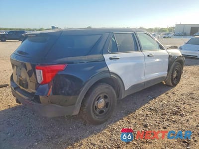 Trzecie zdjęcie samochodu z tyłu: 2024 FORD EXPLORER POLICE INTERCEPTOR VIN:1FM5K8AB9RGA26739 - miniatura