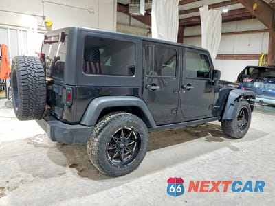 Trzecie zdjęcie samochodu z tyłu: 2018 JEEP WRANGLER UNLIMITED RUBICON VIN:1C4BJWFG3JL811739 - miniatura